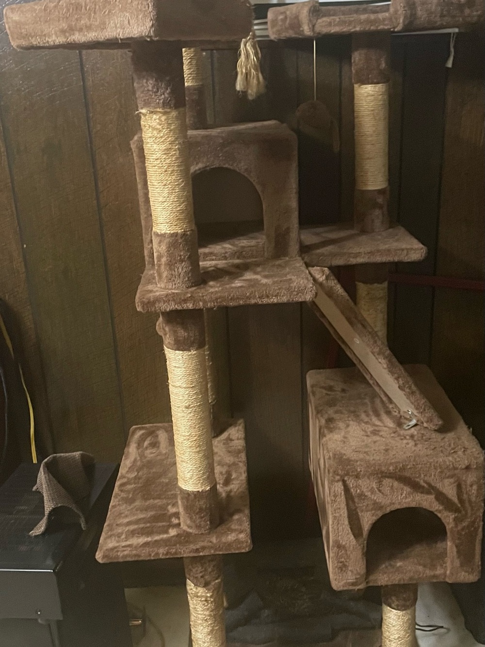 Multi-Level Brown Cat Tower with bSisal Scratching Posts